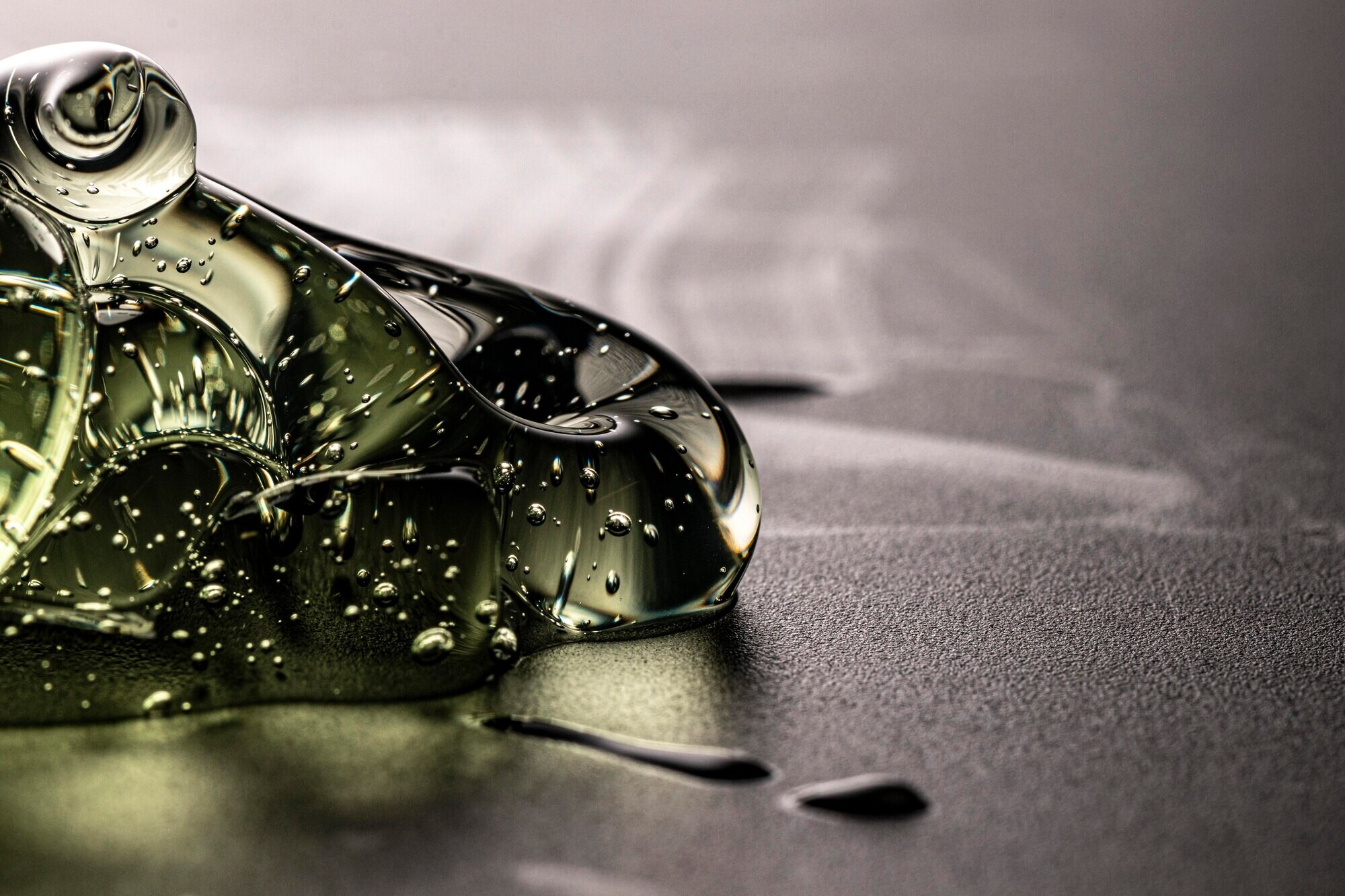 Negatif Enerji Nedir ve Doğal Yağlarla Nasıl Başa Çıkılır?